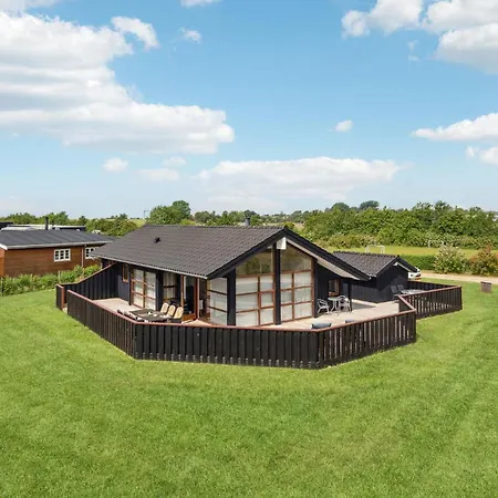 Feriehus Stunning Home In Sydals With Sauna